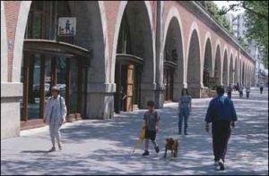 "Femmes, Femmes, Femmes"  au Viaduc des Arts à PARIS